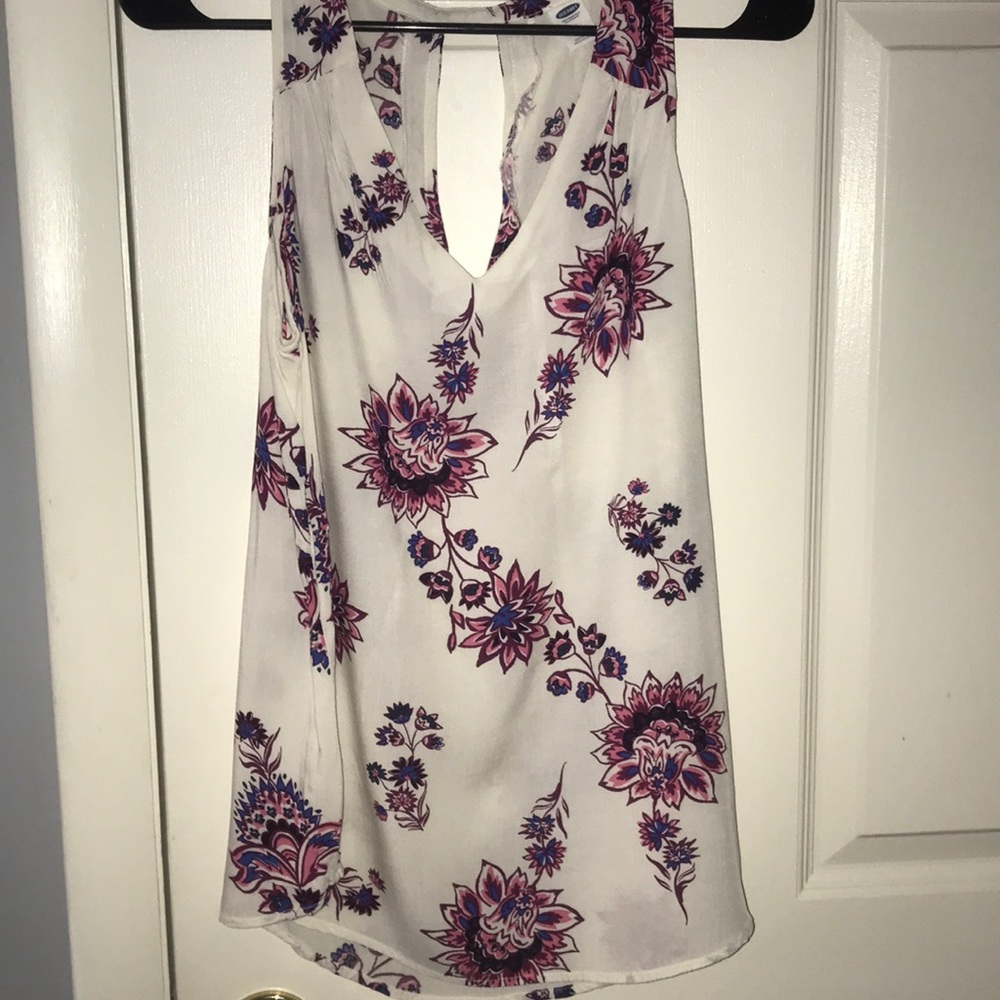 Old navy patterned tank